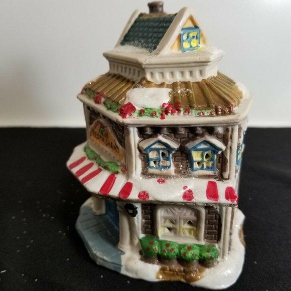 COBBLESTONE CORNERS 2004 Windham Lighted Restaurant - Pre-Owned - Picture 6 of 8